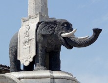 Car rental in Catania, Elephant Fountain, Italy